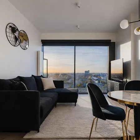 Apartment Towarowa Towers I Warsaw