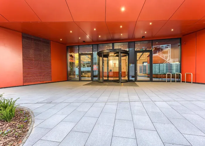 Towarowa Towers I * Warsaw