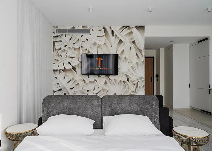 Towarowa Towers I Apartment *